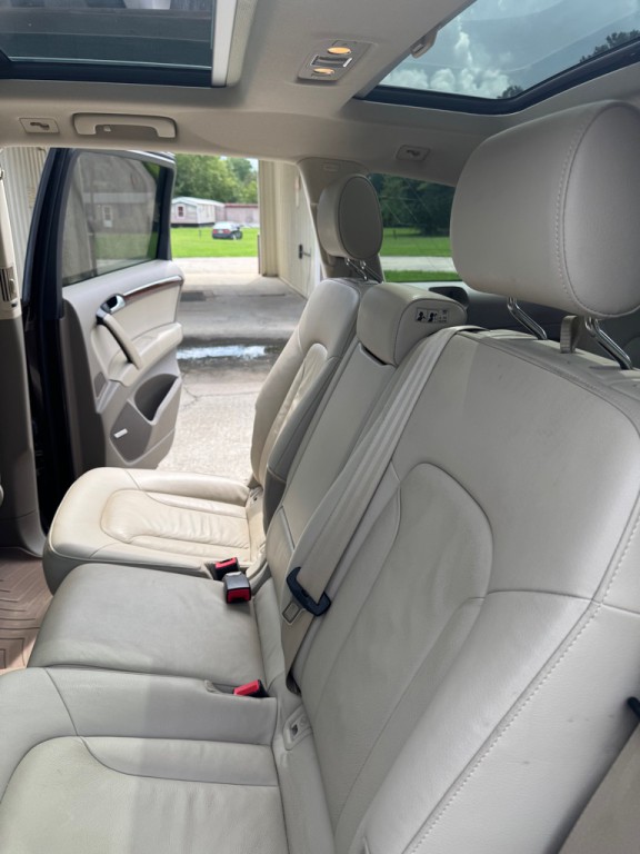 2011 Audi Q7 Image 9