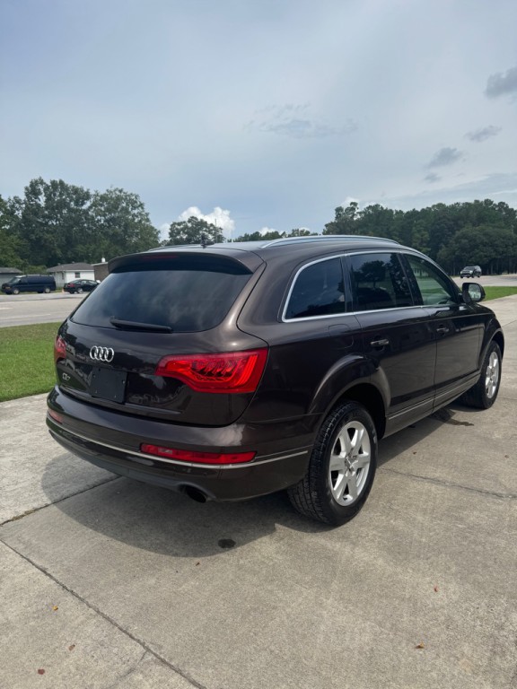 2011 Audi Q7 Image 12
