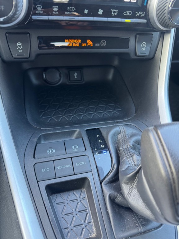 2022 Toyota Rav4 Image 11