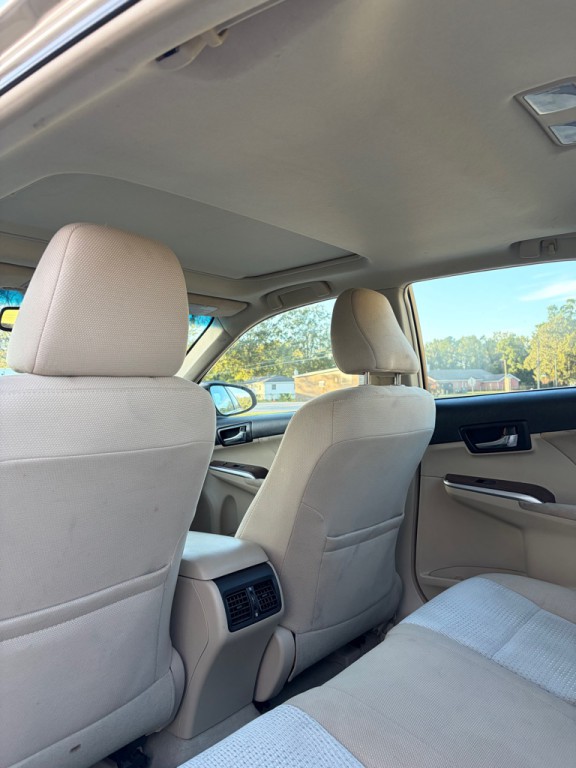 2012 Toyota Camry Image 5
