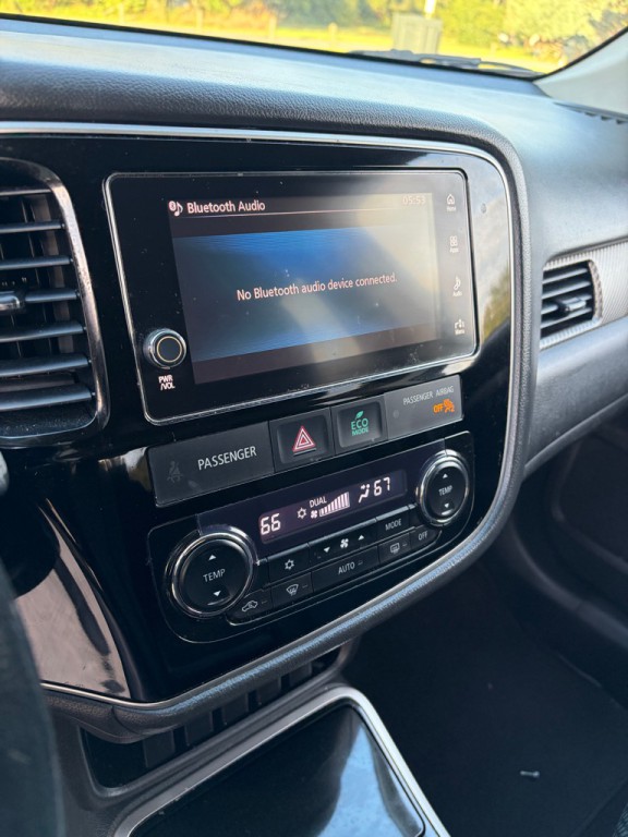 2018 Mitsubishi Outlander Image 7
