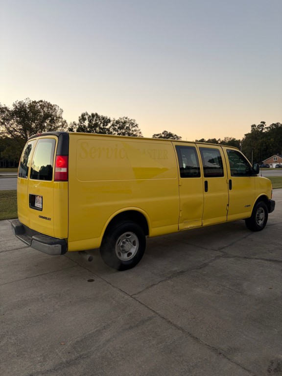 2006 Chevrolet Express Image 7