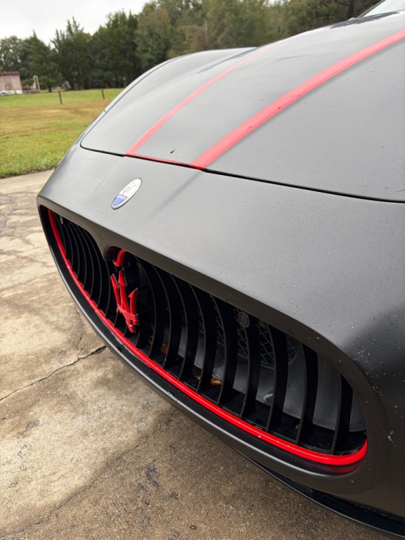 2011 Maserati GranTurismo Image 2