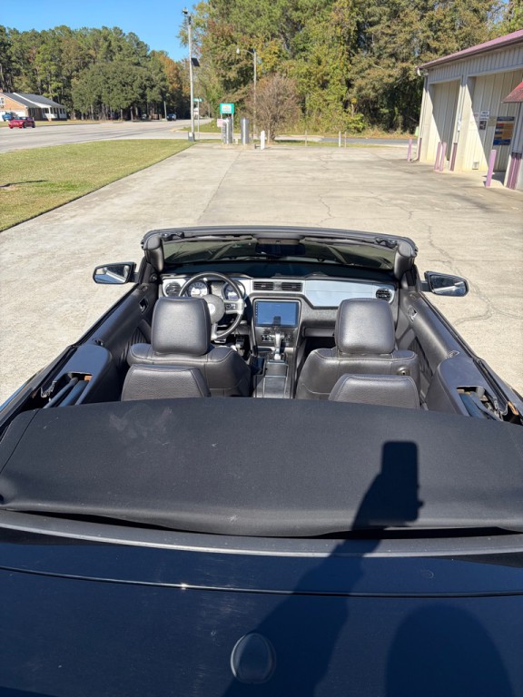 2011 Ford Mustang Image 9