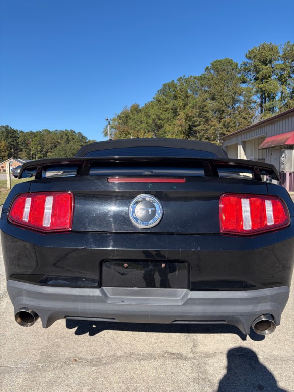 2011 Ford Mustang Image 11