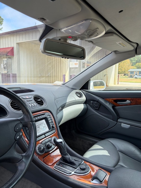 2004 Mercedes-Benz SL-Class Image 5