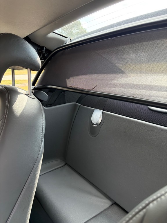 2004 Mercedes-Benz SL-Class Image 8