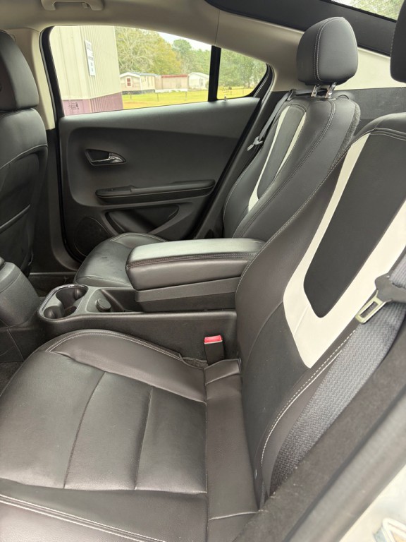 2013 Chevrolet Volt Image 9