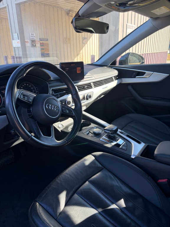 2017 Audi A4 Image 4