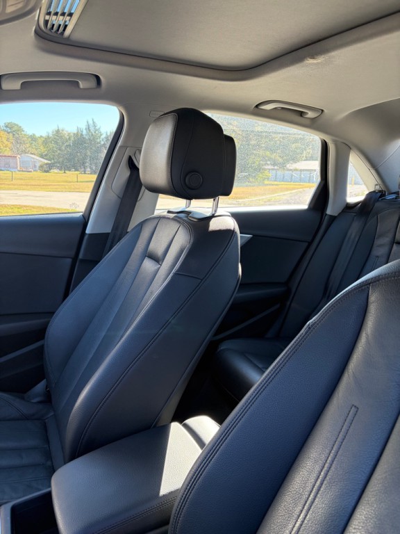 2017 Audi A4 Image 6