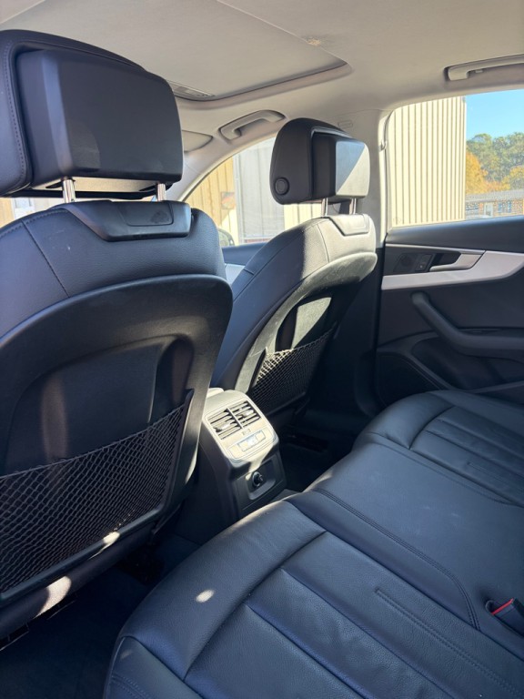 2017 Audi A4 Image 7