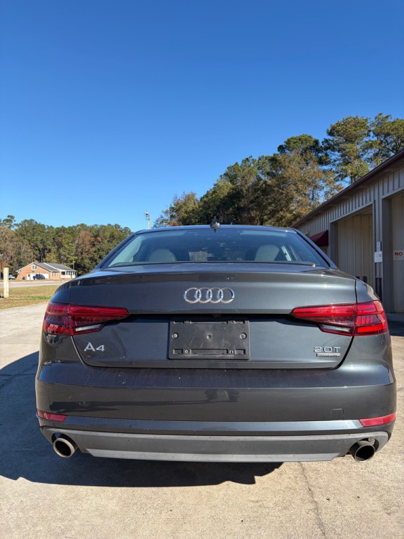 2017 Audi A4 Image 10