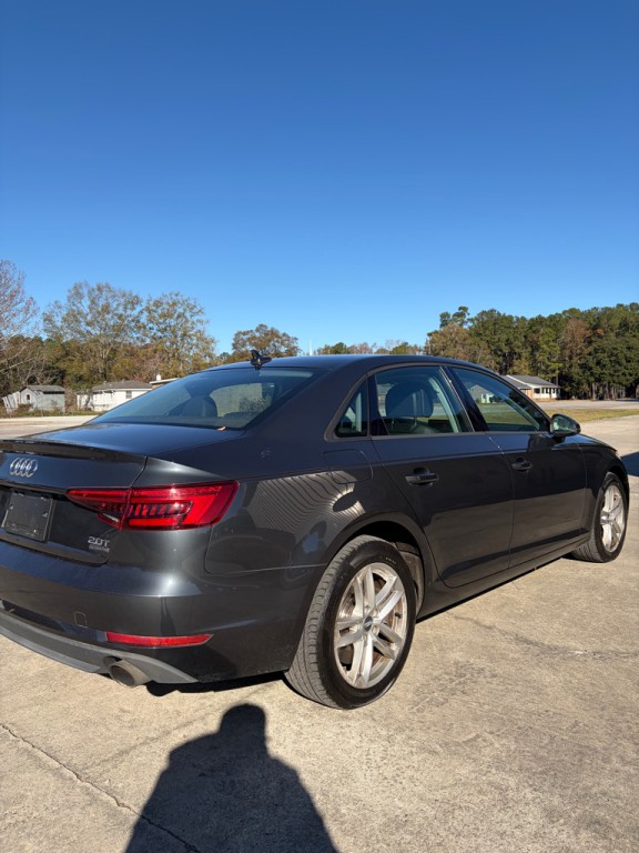 2017 Audi A4 Image 11