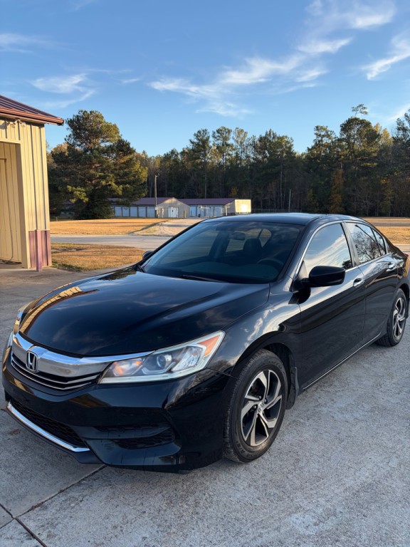 2016 Honda Accord Image 1