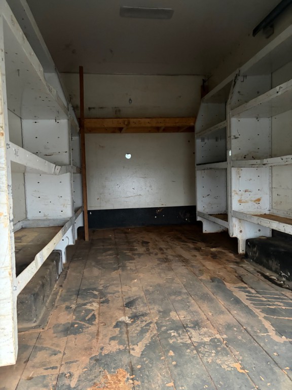 2018 Chevrolet Express Image 7