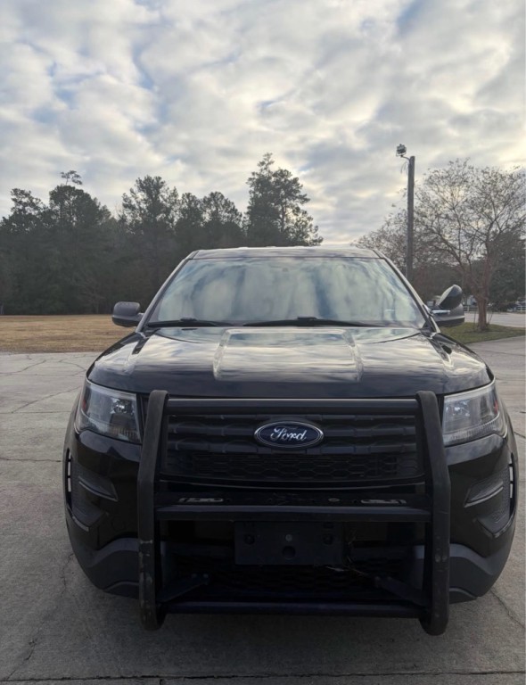 2018 Ford Explorer Image 2