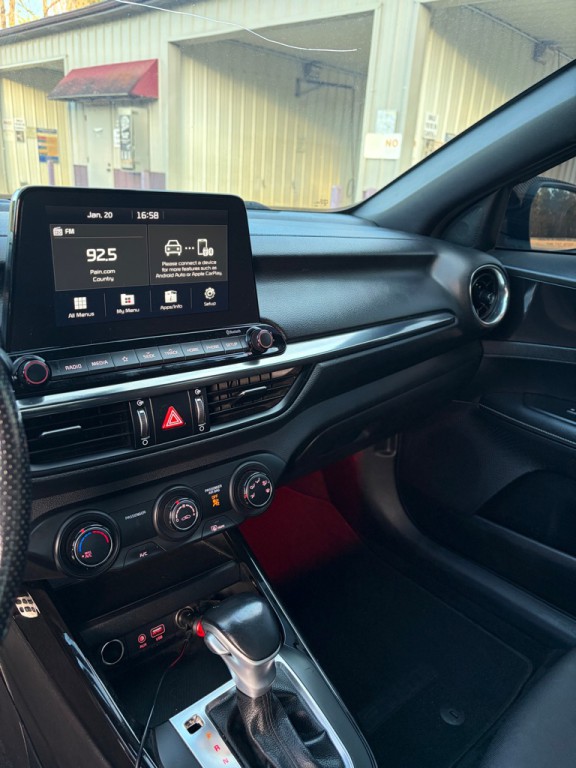 2021 Kia Forte Image 6