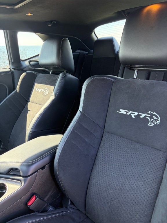 2023 Dodge Challenger Image 4