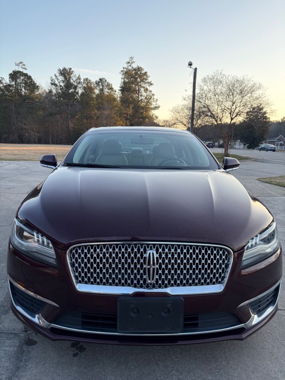 2018 Lincoln MKZ Image 2