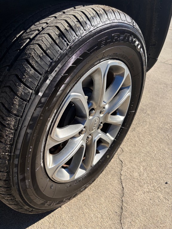 2016 Jeep Grand Cherokee Image 13