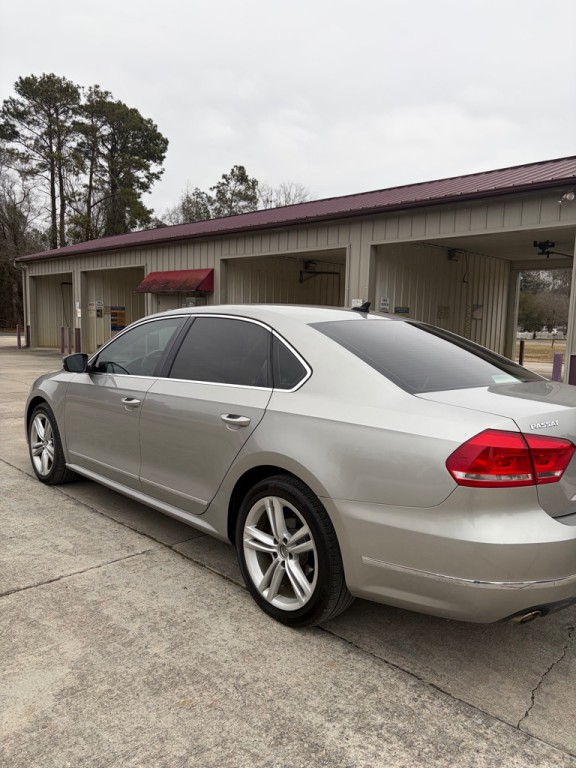 2014 Volkswagen Passat Image 7