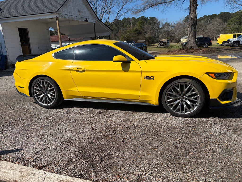 2016 Ford Mustang Image 3