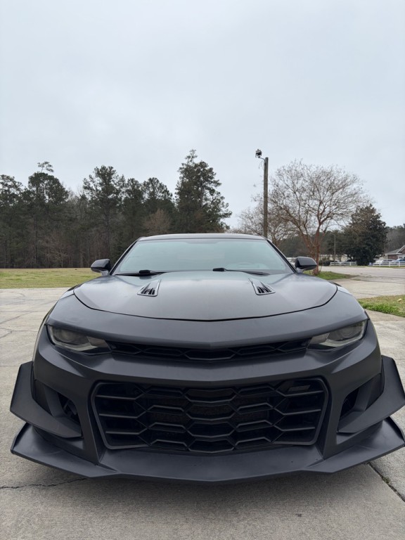 2016 Chevrolet Camaro Image 2