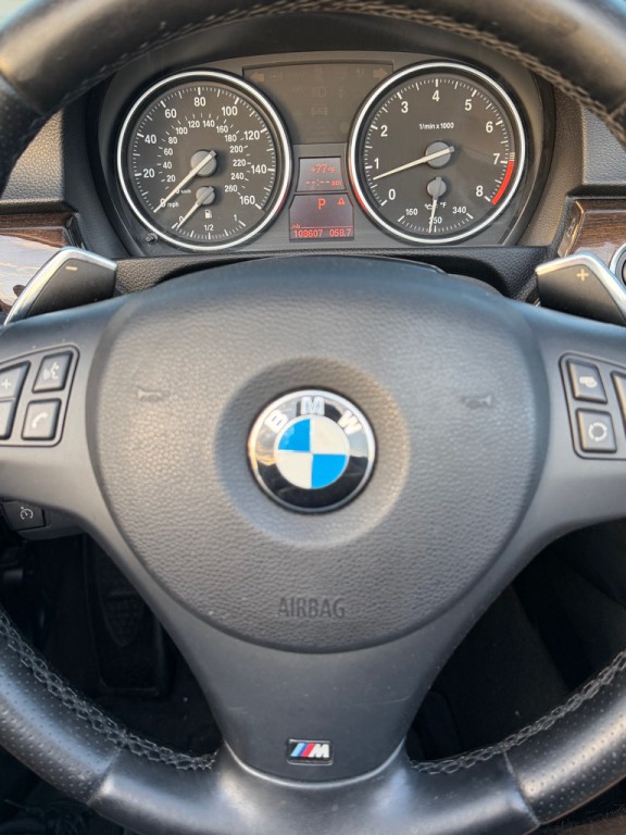 2013 BMW 3 Series Image 2