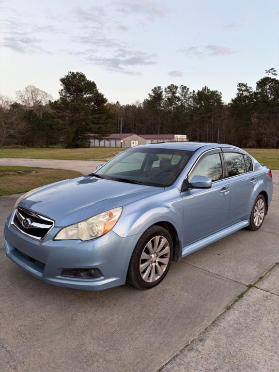 2011 Subaru Legacy Image 1