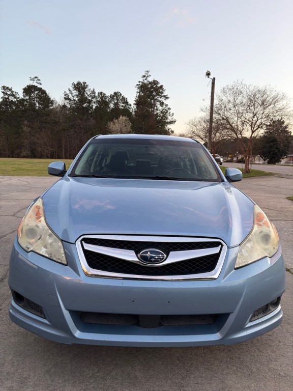 2011 Subaru Legacy Image 2