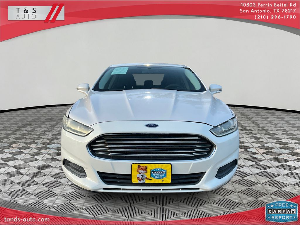 2013 Ford Fusion Image 2