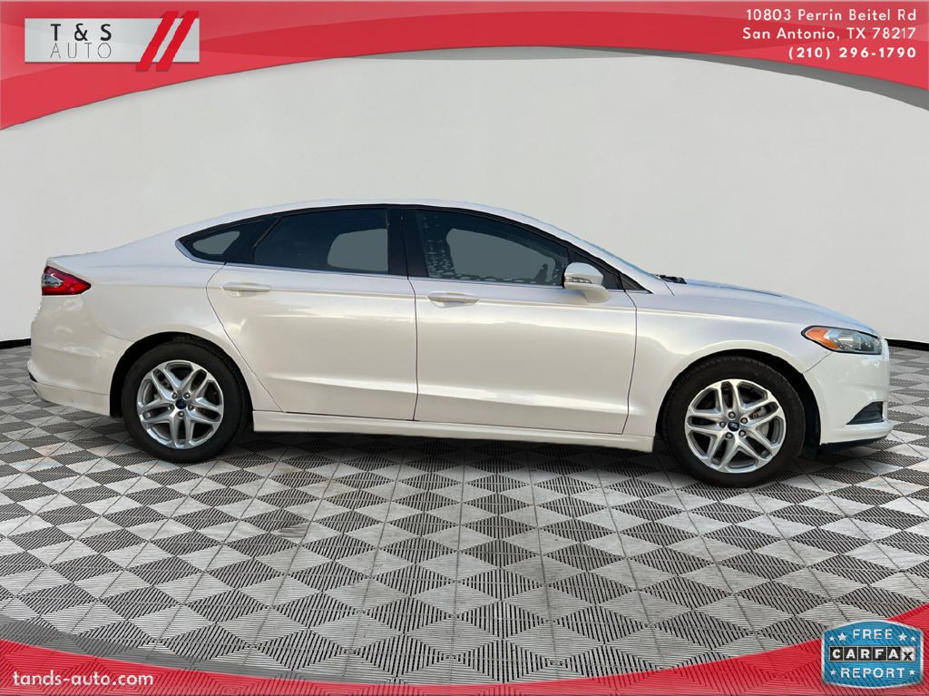 2013 Ford Fusion Image 8