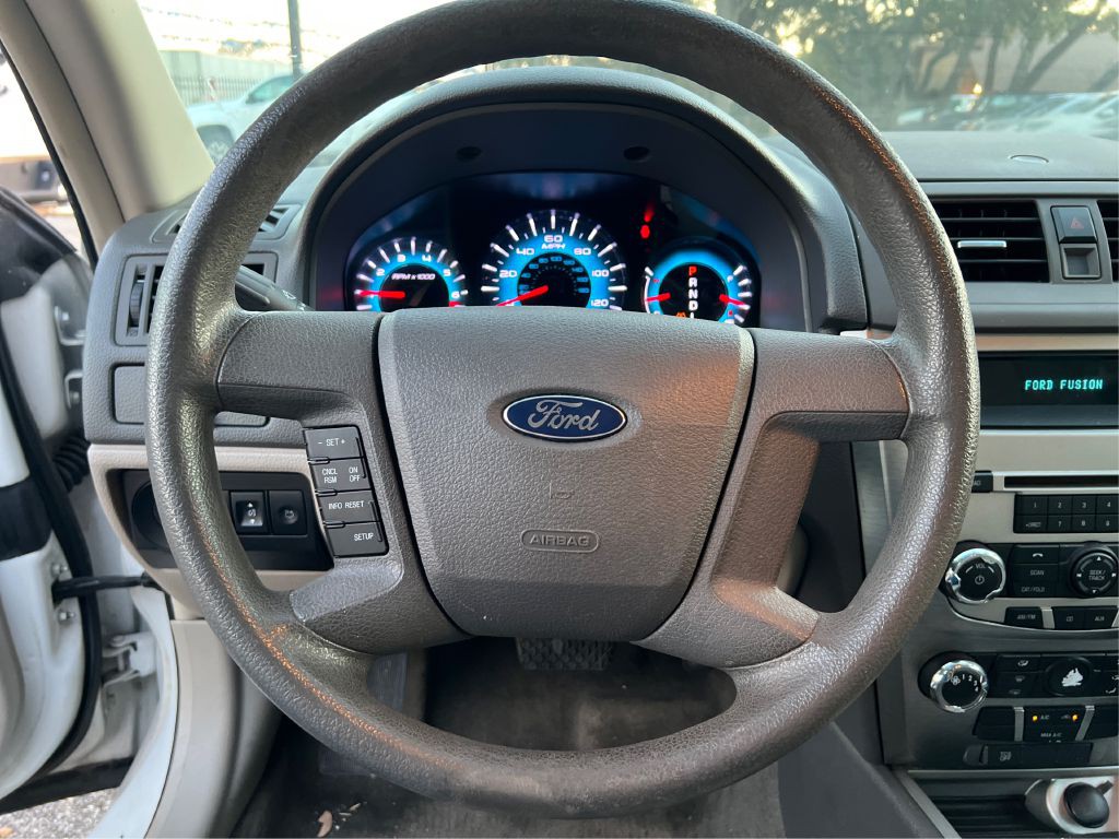 2012 Ford Fusion Image 16