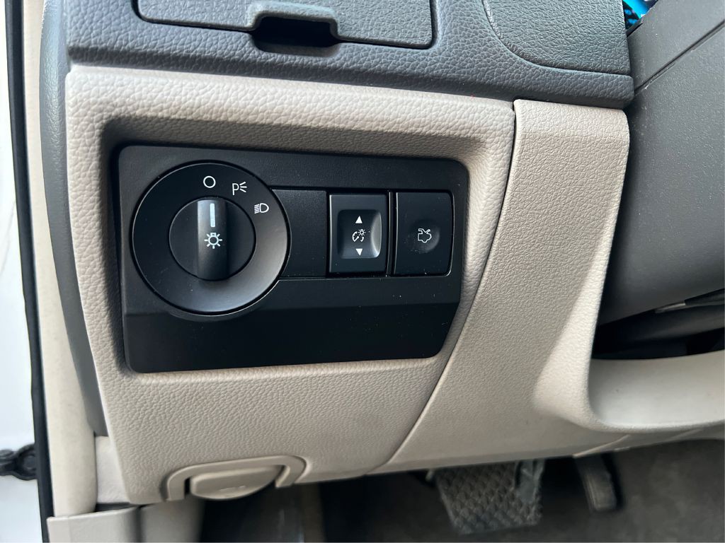 2012 Ford Fusion Image 17