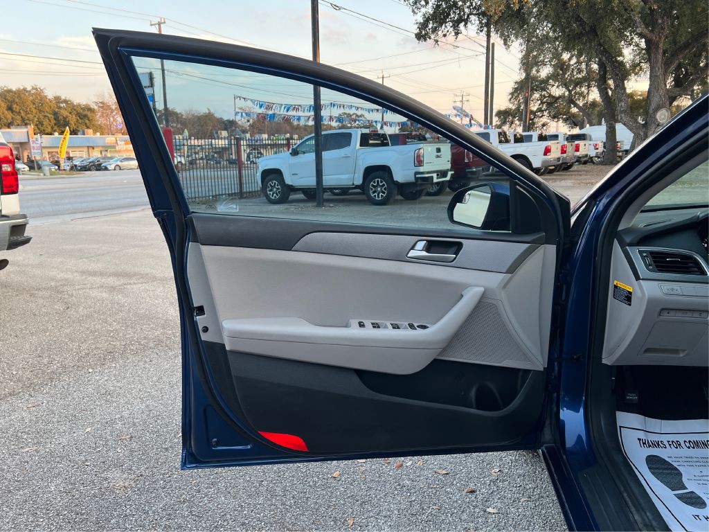 2015 Hyundai Sonata Image 19