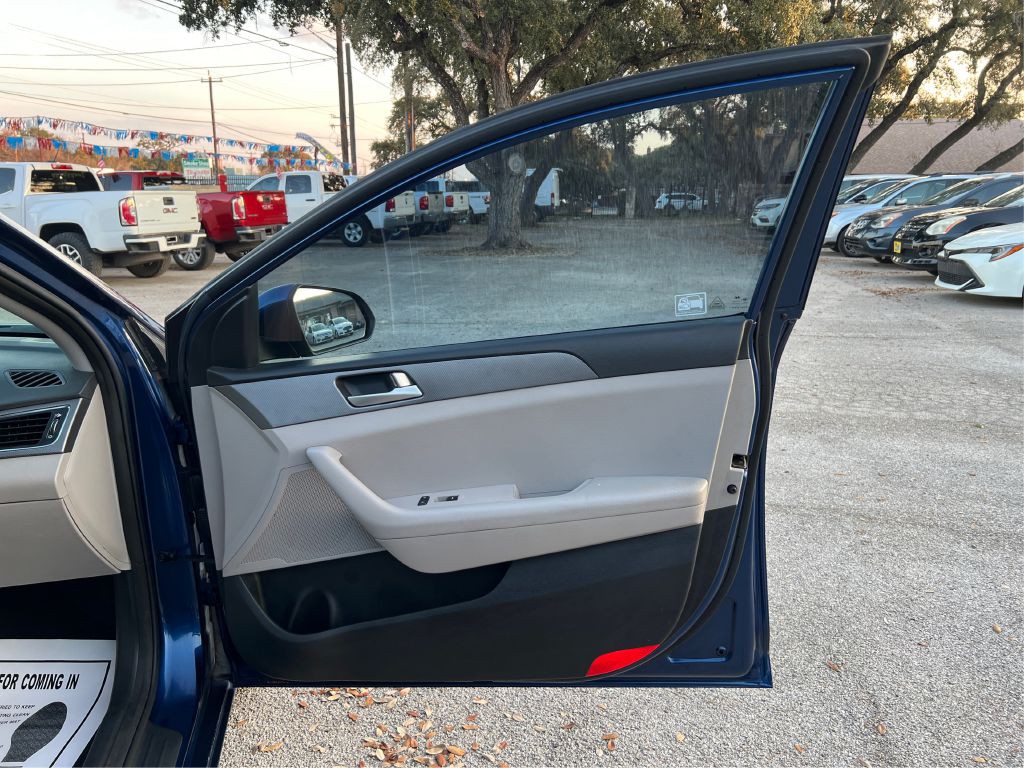2015 Hyundai Sonata Image 20