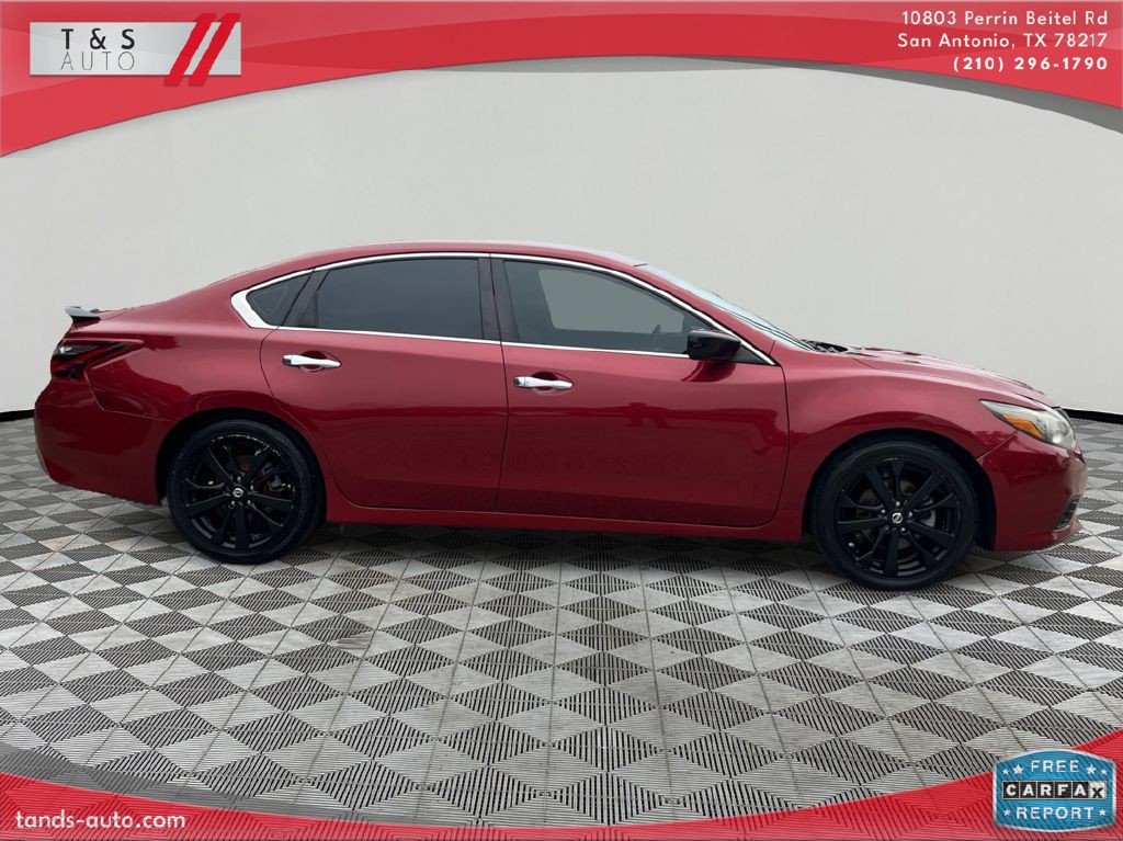 2017 Nissan Altima Image 7