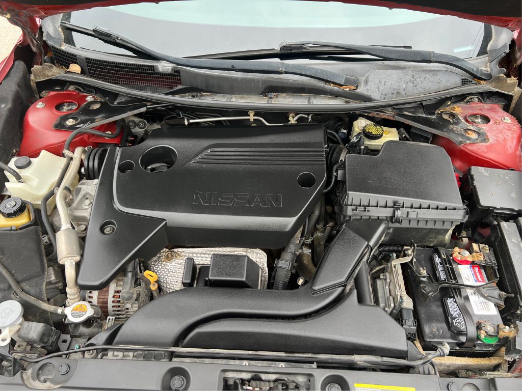 2017 Nissan Altima Image 12