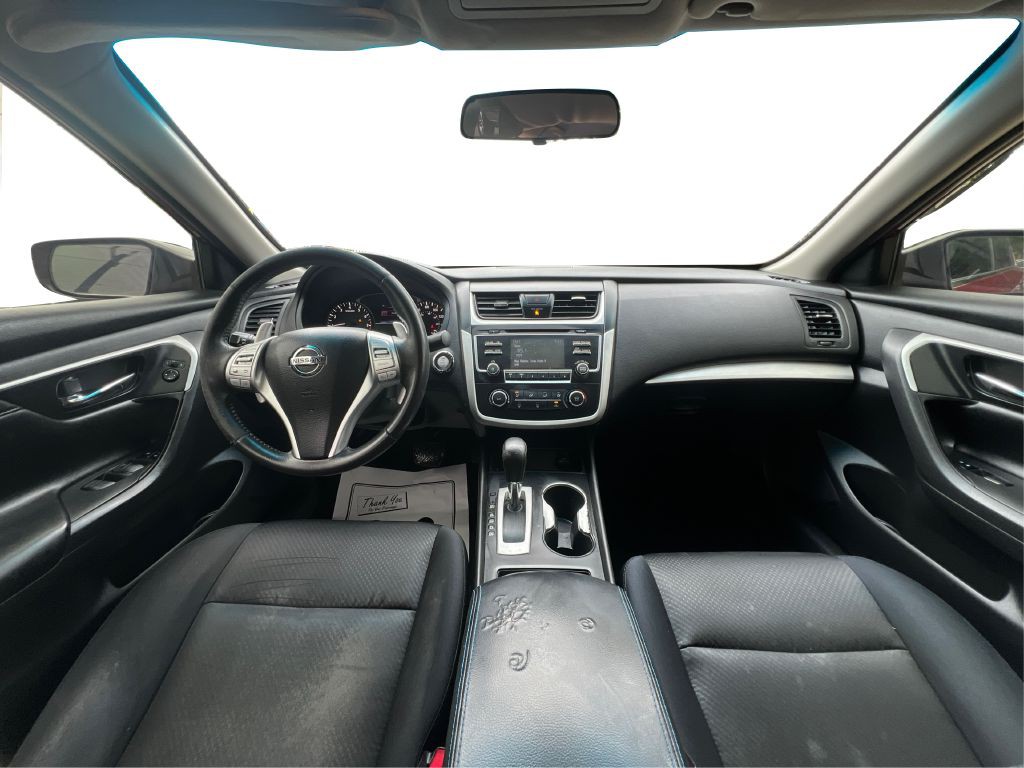 2017 Nissan Altima Image 21