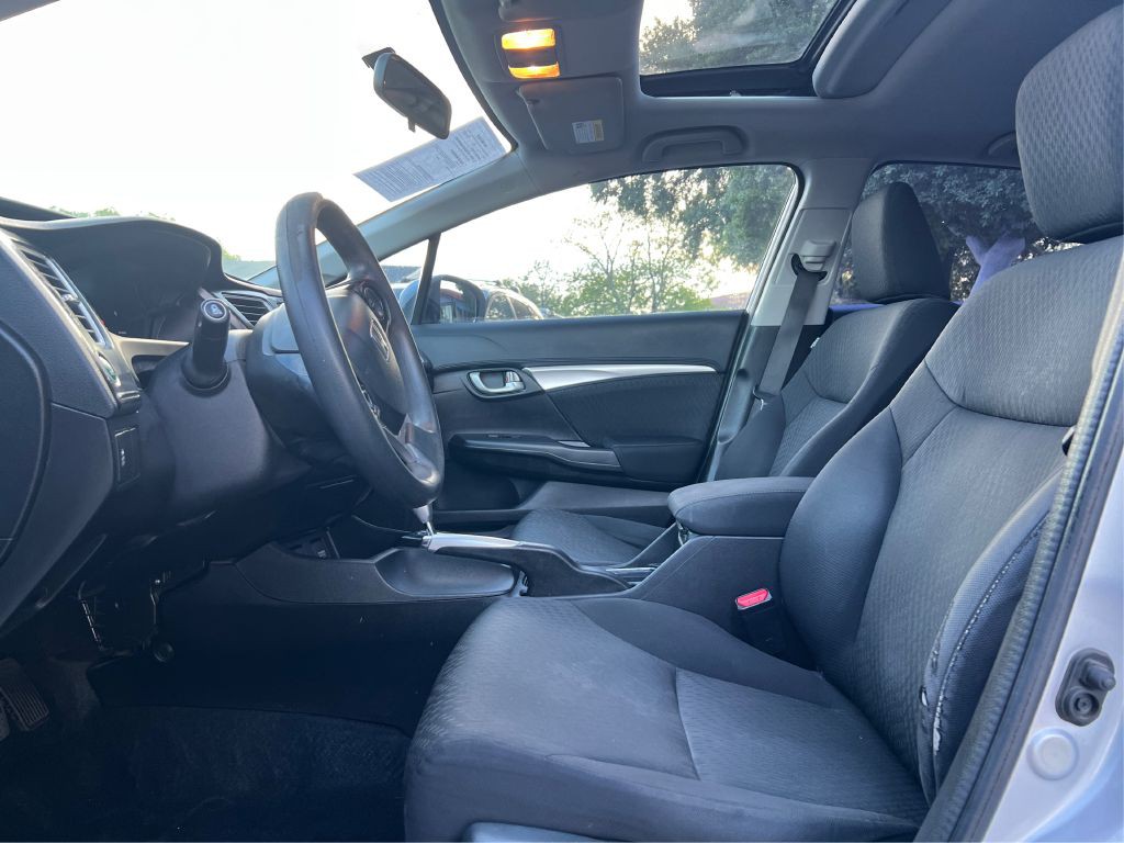2015 Honda Civic Image 9