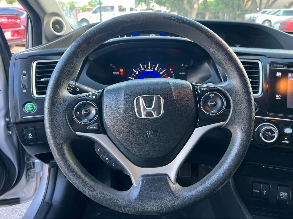 2015 Honda Civic Image 17