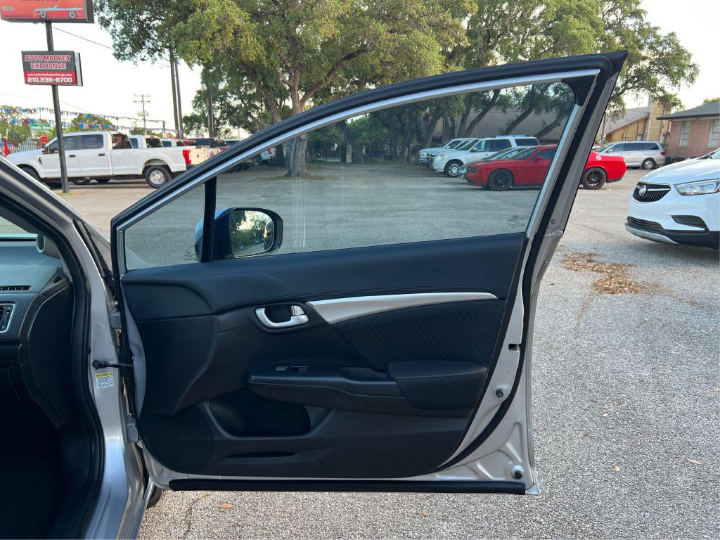 2015 Honda Civic Image 20