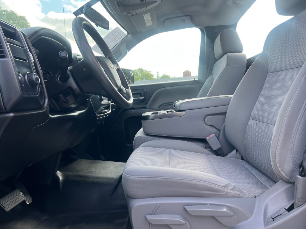 2018 Chevrolet Silverado 1500 Image 9