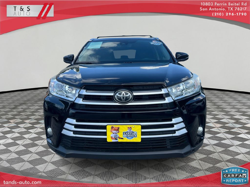 2019 Toyota Highlander Image 2