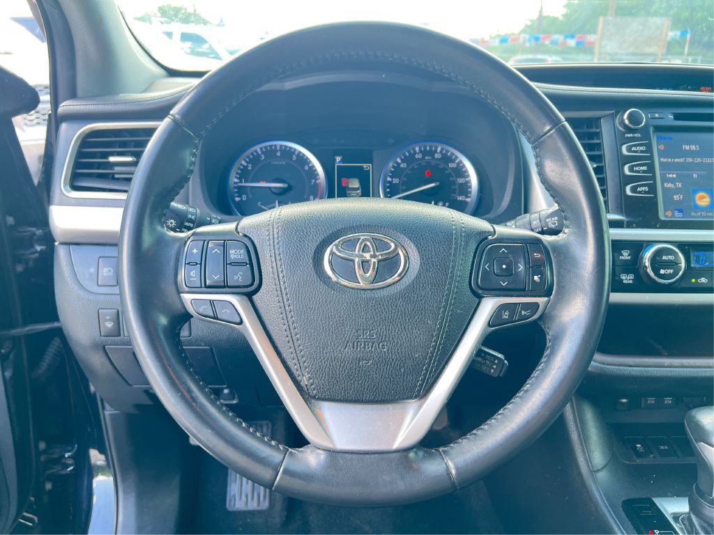 2019 Toyota Highlander Image 17