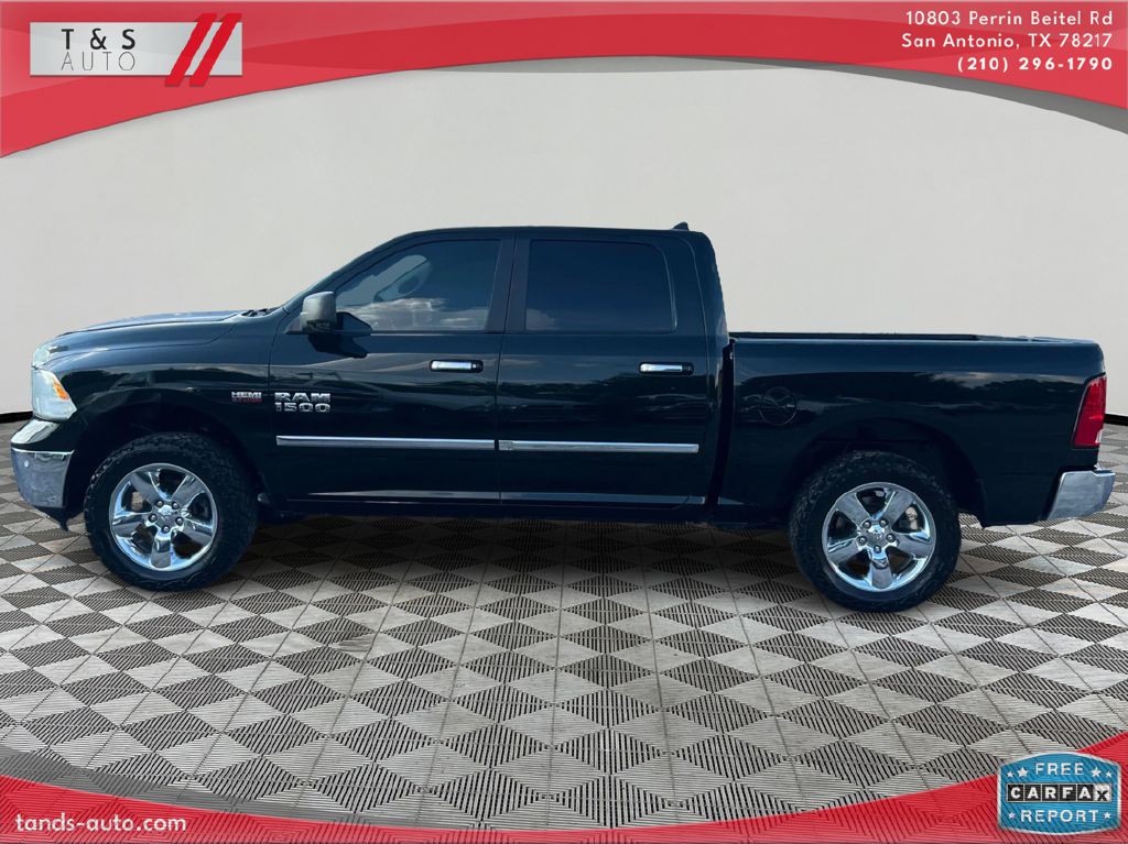 2017 RAM 1500 Image 4