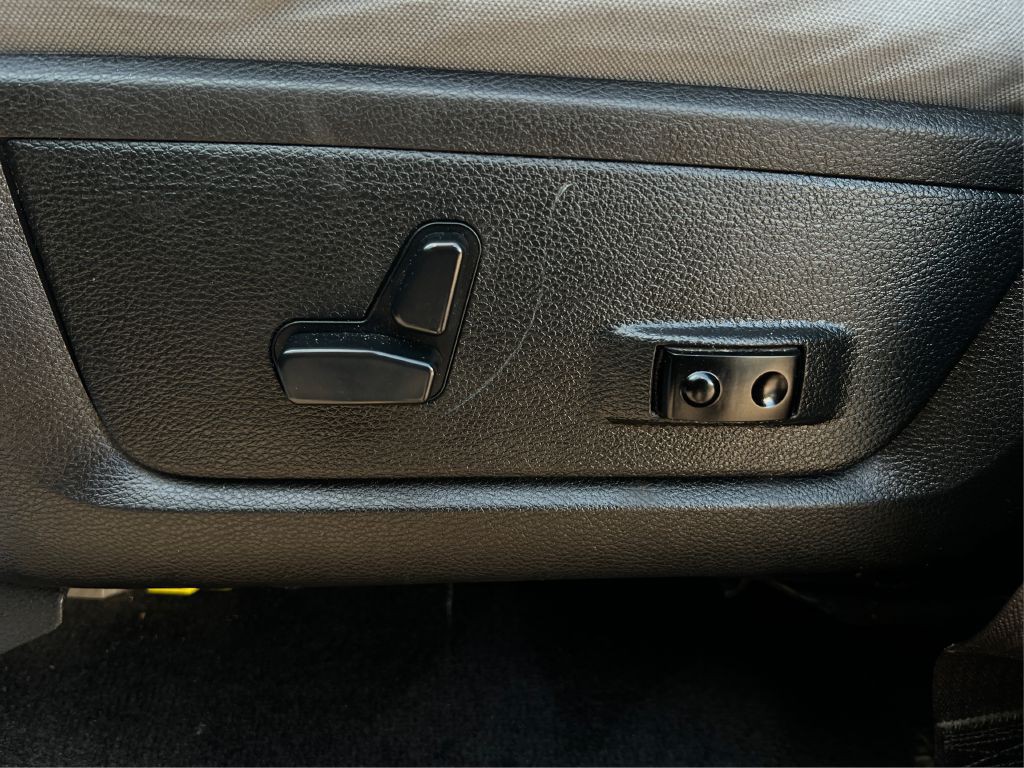 2017 RAM 1500 Image 17