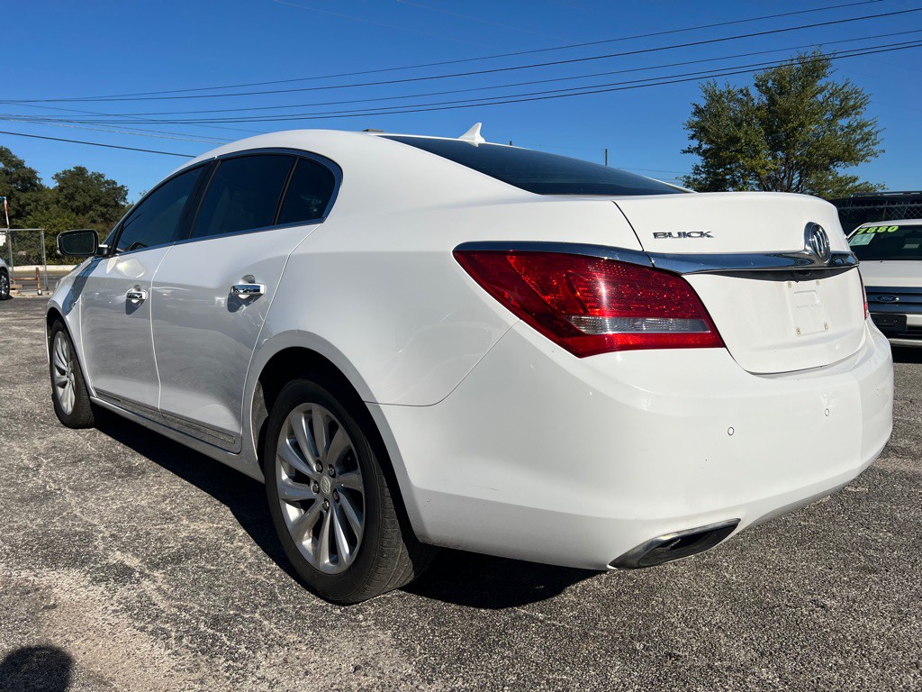 2014 Buick Lacrosse Image 4