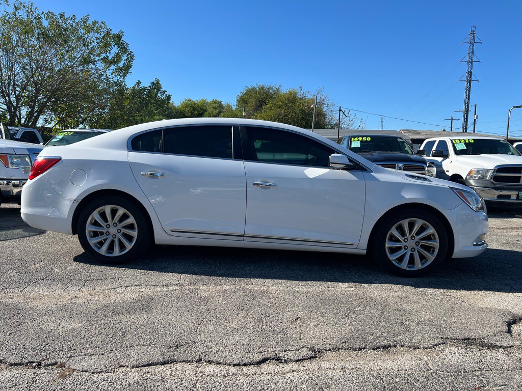 2014 Buick Lacrosse Image 8