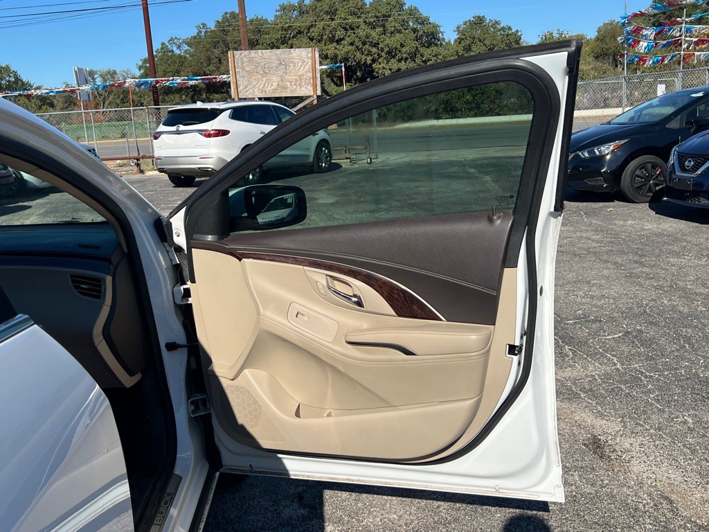 2014 Buick Lacrosse Image 17